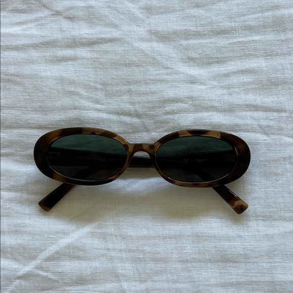 Le Specs Accessories - Le Specs Outta Love in Brown Tort Green Mono Sunglasses